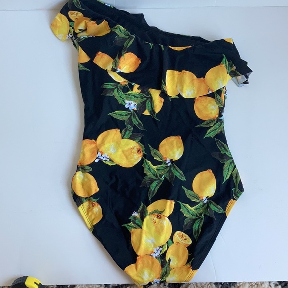 NWT Hilor black with lemons one ruffled shoulder one piece swimsuit ruched. - Picture 12 of 15